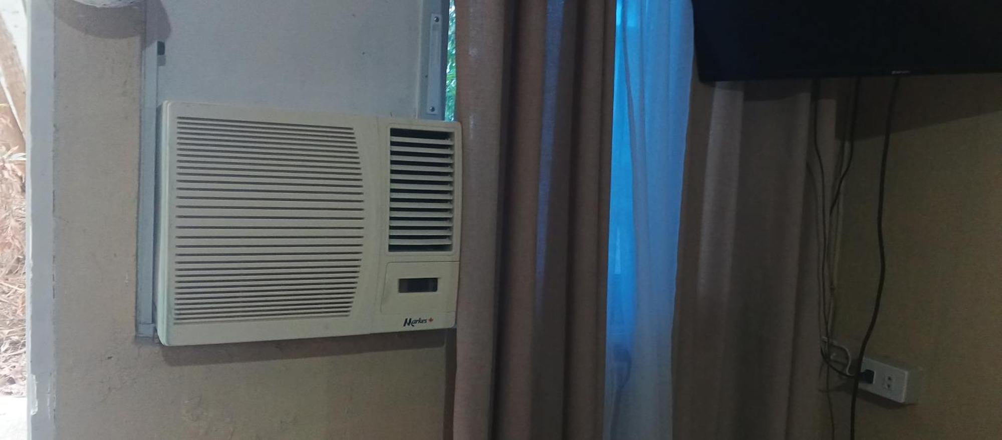 Two Crazy Monkeys Hotel Bakhawan Room photo